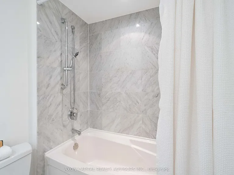 350 Wellington St W #G04 — Photo 22