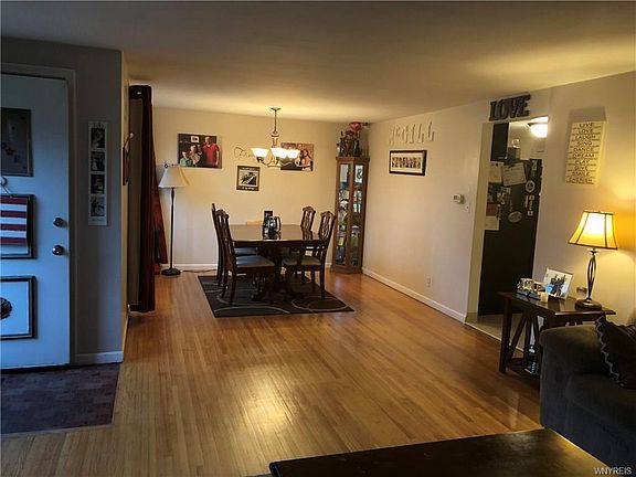 3rd image of 174 Bering Ave