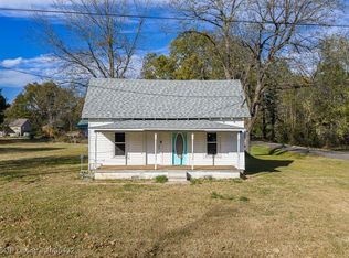 277 E Grove St, Magazine, AR 72943