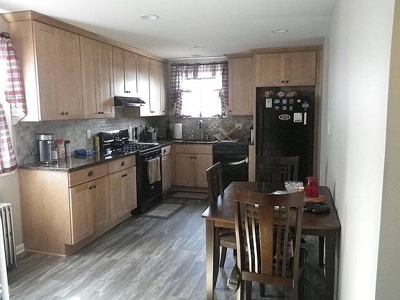 Kitchen,toward back of house