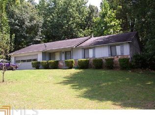 6673 Heathrow Ln, Stone Mountain, GA 30087