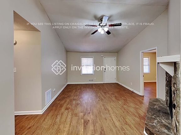 3rd image of 712 Brighton Dr