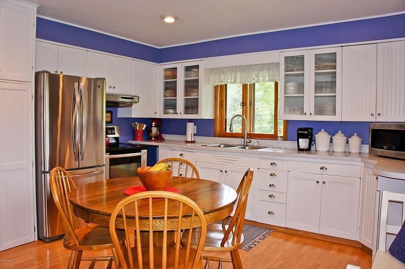 281 Walnut St, Kindred, ND 58051 Zillow