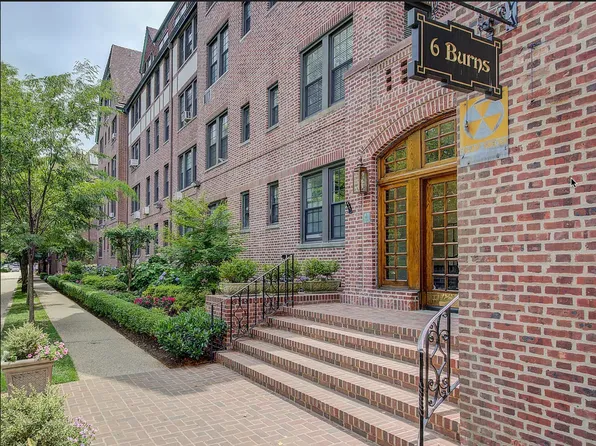 6 Burns Street image 1 of 29