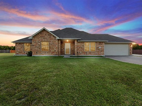 2nd image of 222 High Glen Cir