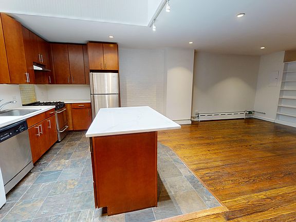 4th image of 344 W 52nd St #2B