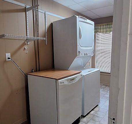 4th image of 429 N State St #1