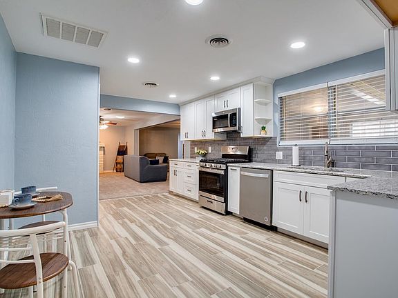 5th image of 3304 Dana Dr