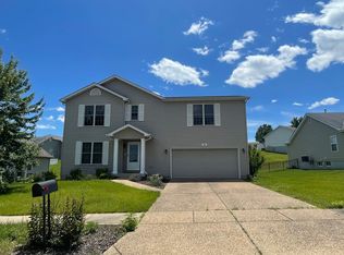 56 Helena Ct, Wentzville, MO 63385