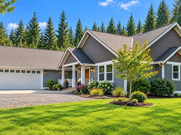 48 E Olympic Palisades Dr, Belfair, WA 98528