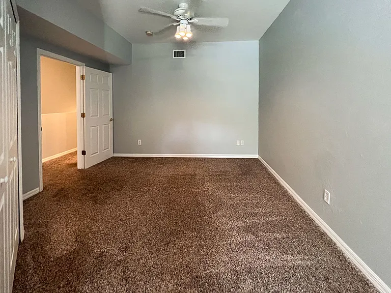 5048 NW 1st Pl — Photo 28