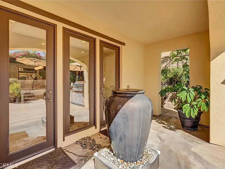 510 E Viewcrest Dr — Photo 55
