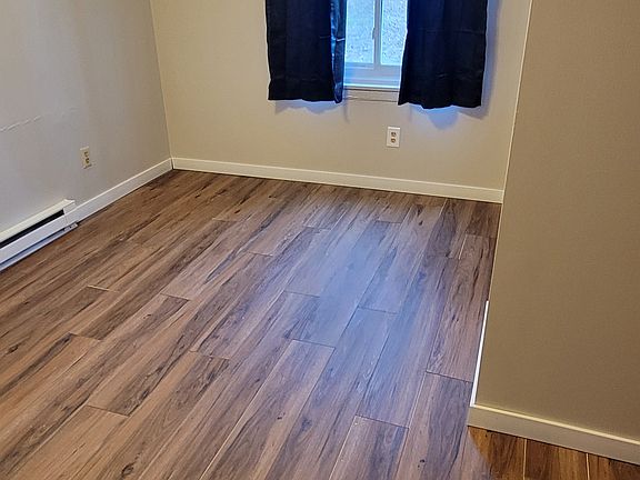 3rd image of 1731 137th Ave