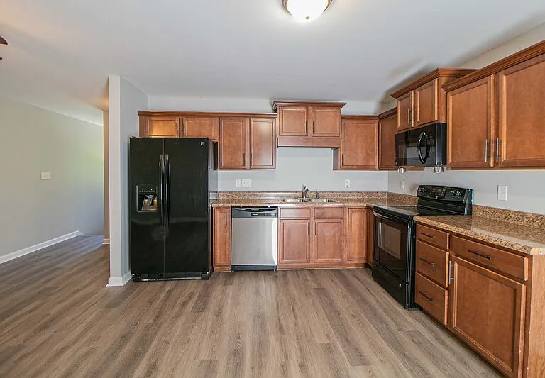 1718A Thistlewood Dr — Photo 5
