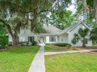 2 Todd Dr, Beaufort, SC 29902