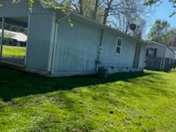 31 Whitaker Ln, Andrews, NC 28901