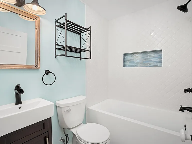 2112B Sanborn Dr — Photo 17