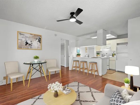 94-1079 Kepakepa St APT H7, Waipahu, HI 96797