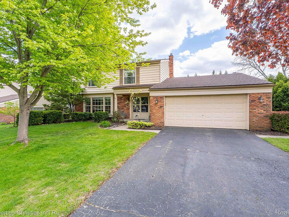 1st image of 8648 Tamarack Dr