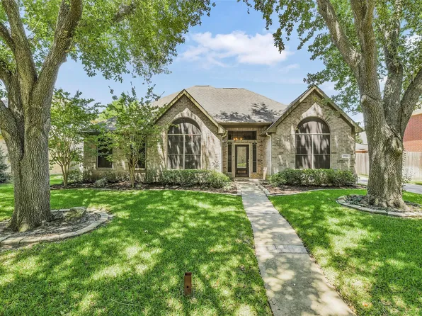 17530 Whispering Star Ct, Houston, TX 77095