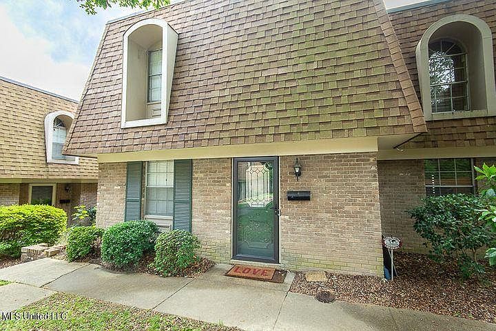 Downstairs unit and one neighbor.