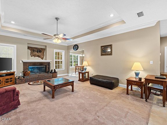 5th image of 2763 Village Dr