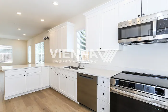 8082 Quiet Knolls Dr — Photo 9
