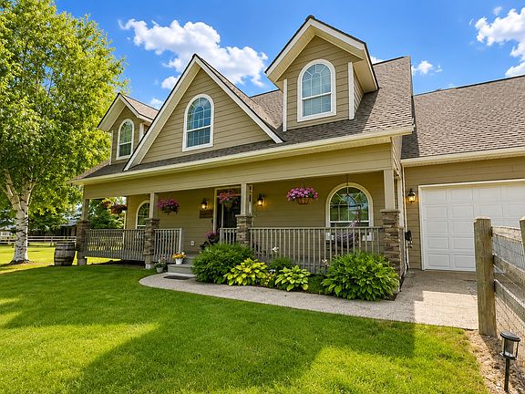 5th image of 39882 Briarwood Cir