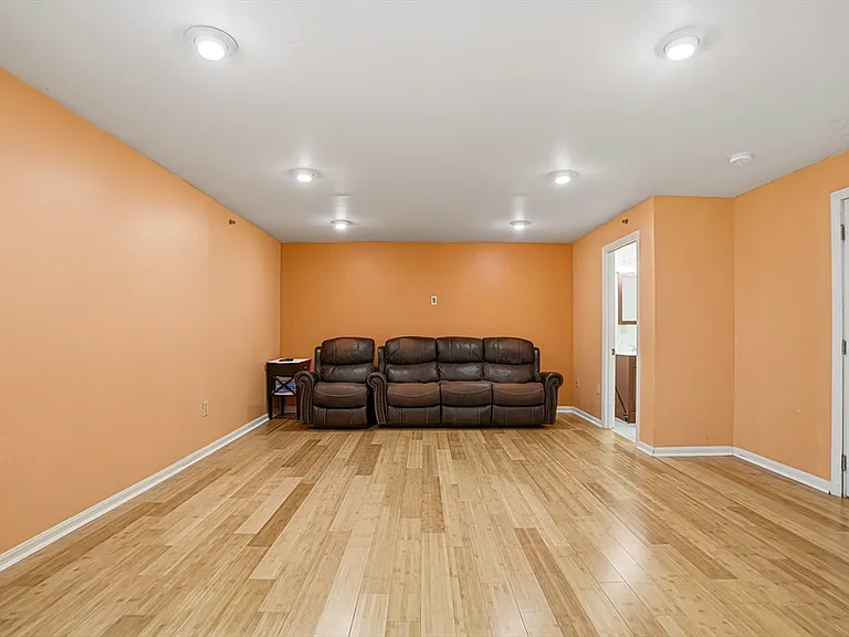 237 South St #6 — Photo 35