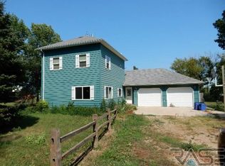 522 Lake Ave N, Lake Preston, SD 57249