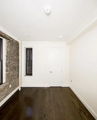 Rented by Icon Realty Management | media 10