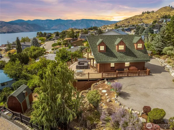 114 Stormy Mountain Wy, Chelan, WA 98816