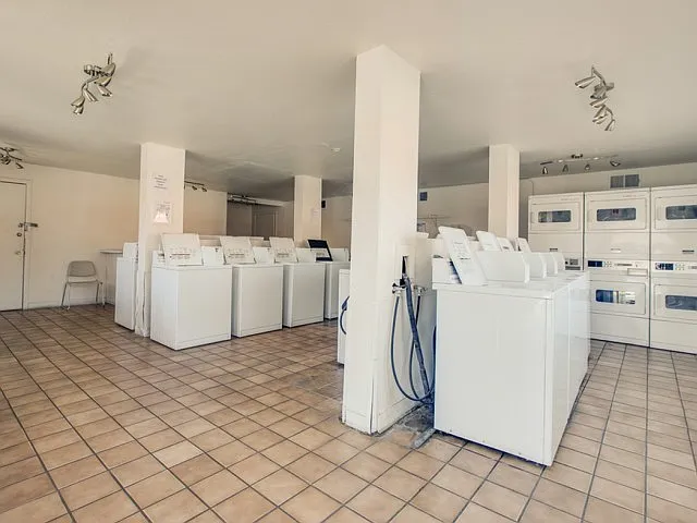 Lake Charlotte Apartments — Photo 11