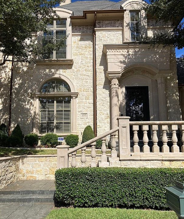 1st image of 6905 Forest Glen Dr