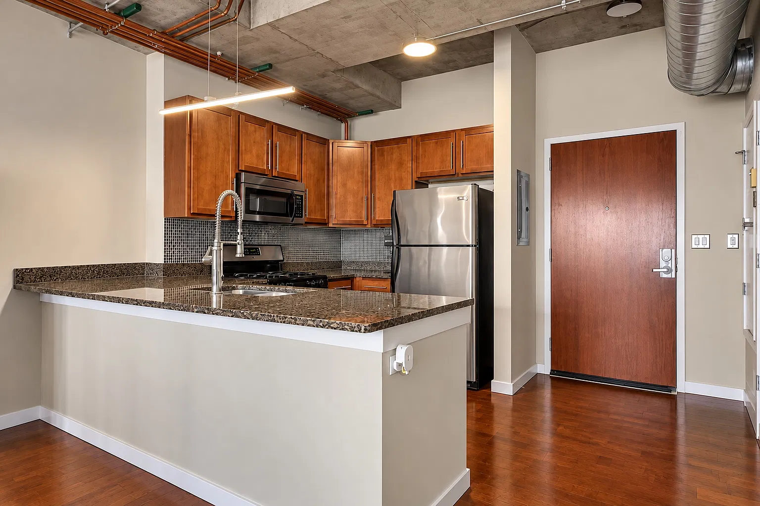 1 bed, 950 sqft, $3,000 — Photo 2