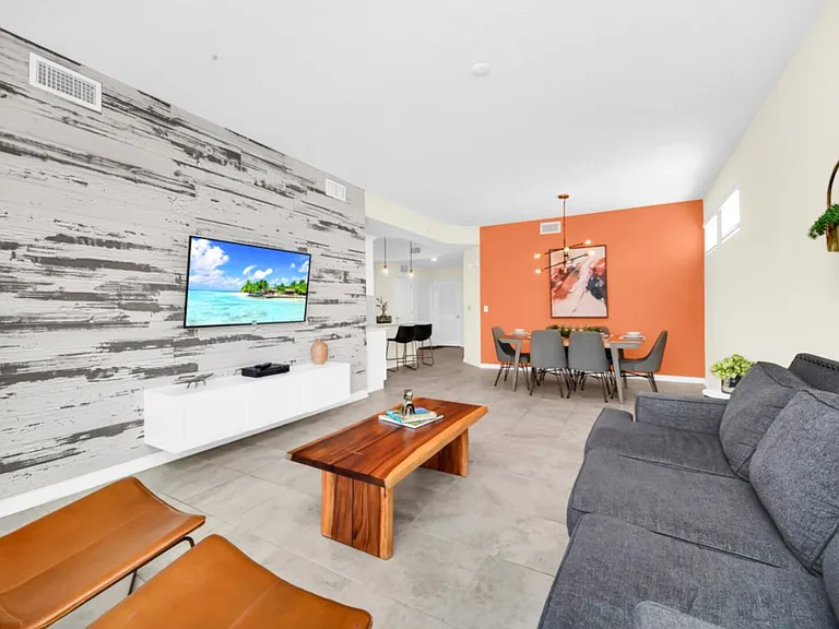 Paradox Cir — Photo 19