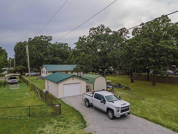 3rd image of 25350 S 626th Rd