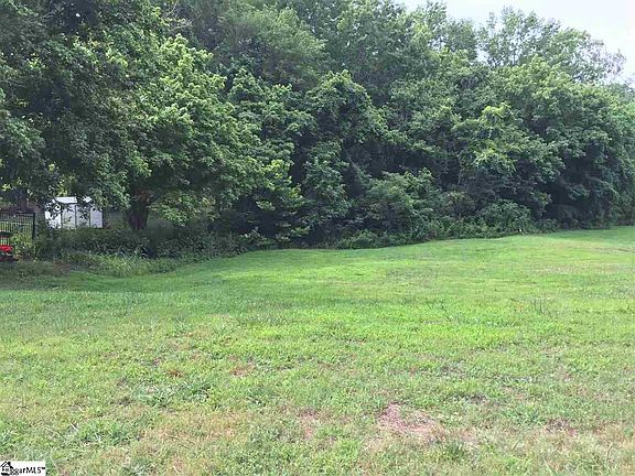 2nd image of 501 Tebblewood Dr