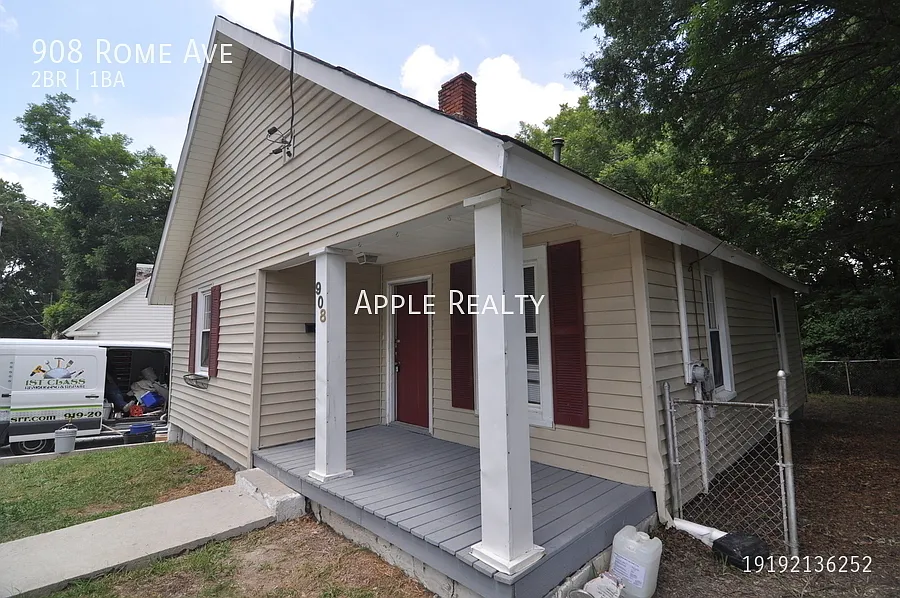 908 Rome Ave - Available Now! — Photo 4
