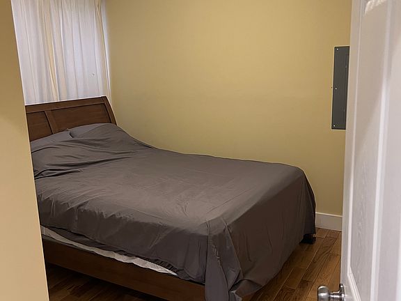 4th image of 73 Ferry St Suite 8
