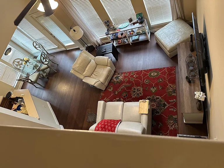 9322 Meadow Ford Ct — Photo 10