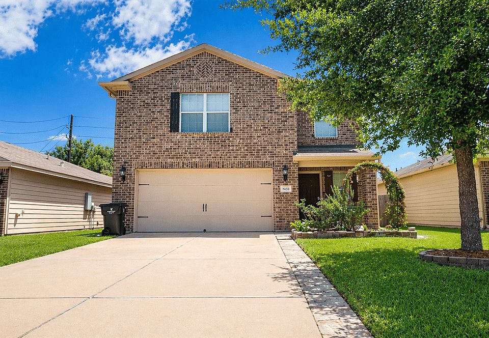 1st image of 17430 Cedar Rock Dr