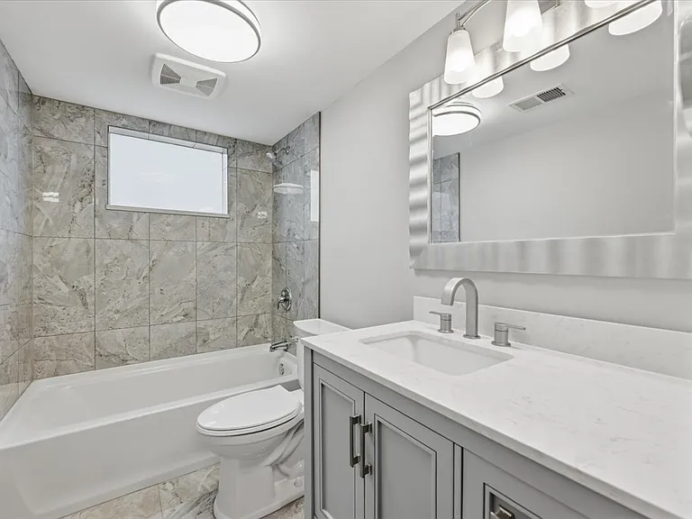 734 S 50th St #3 — Photo 10
