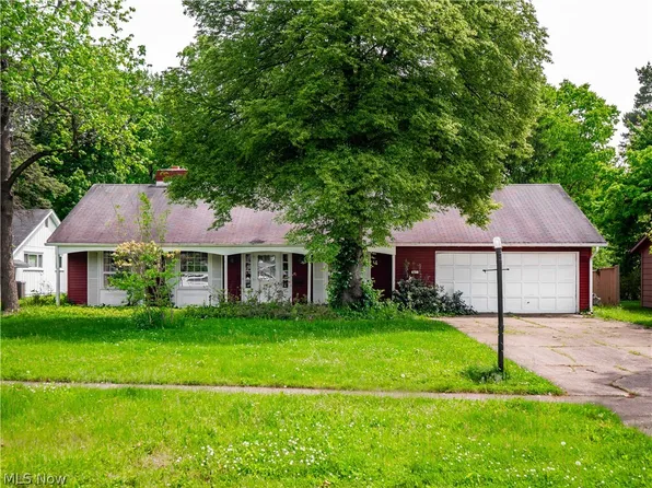 489 Race St, Berea, OH 44017