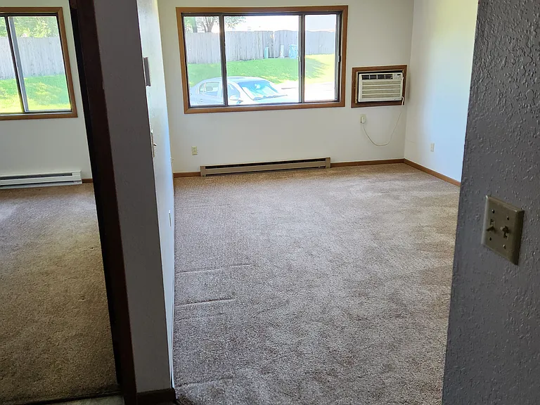 1411 E Rushmore Dr #1413-12 — Photo 1