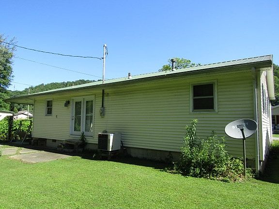 2nd image of 77 Arland Hts