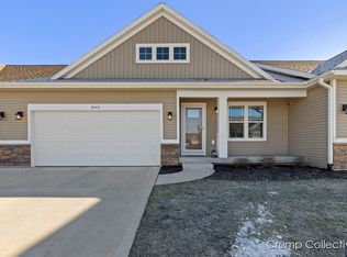 3042 Raspberry Ln, Holland, MI 49424