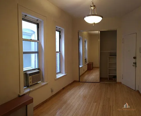 Sold by ONE Manhattan Real Estate | media 11