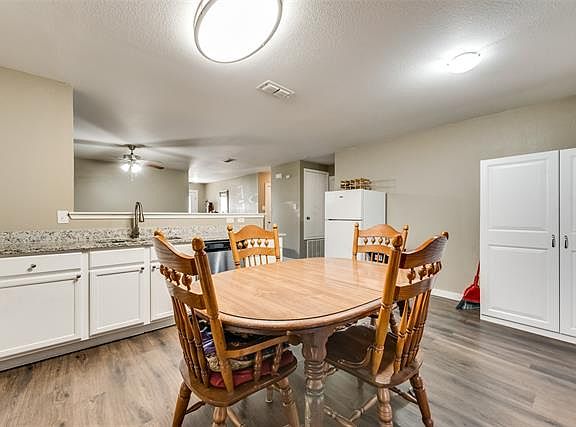 5th image of 533 Billy Wickliffe Dr