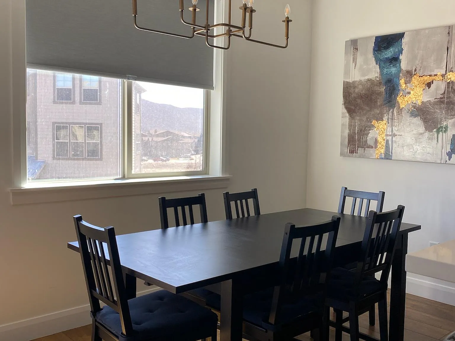 3 bed, 2.5 bath, 1760 sqft, $3,800 — Photo 2